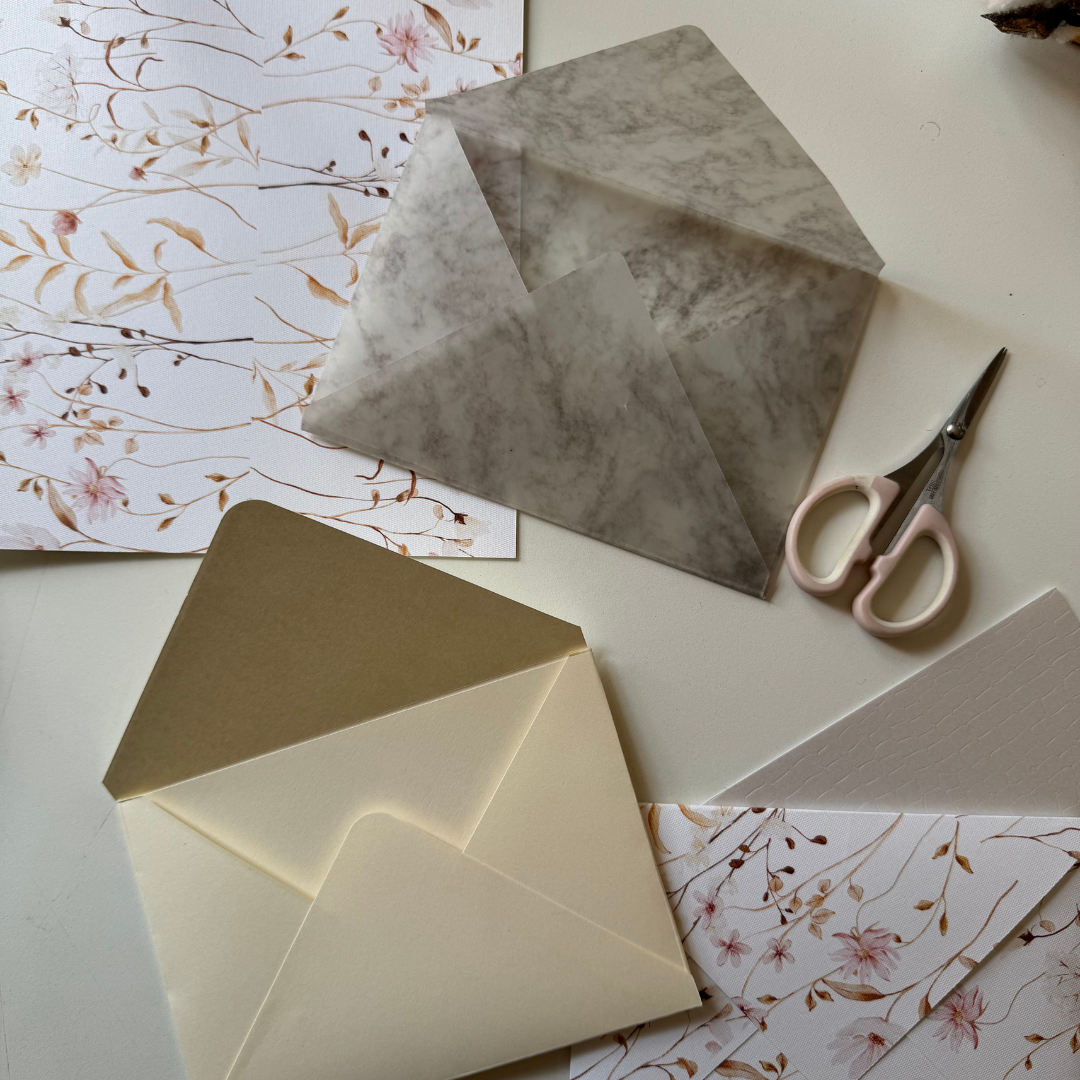 Construye una marca de papelería que se sienta premium desde el primer vistazo.